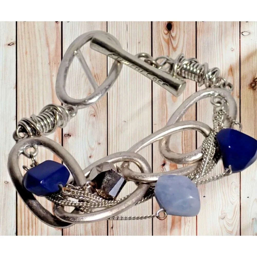 Kenneth Cole Blue Stone Chunky Silver Tone Chain Link Wire Wrap Toggle Bracelet